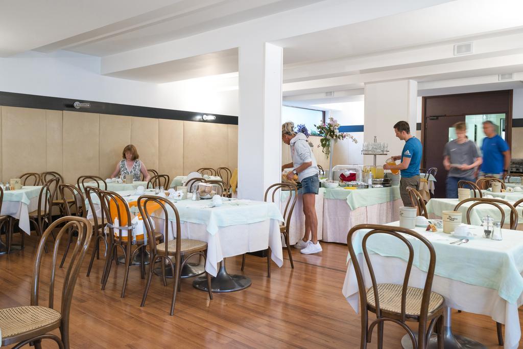 Hotel Bristol Riva del Garda Dış mekan fotoğraf